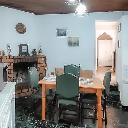 Nanas Mountain View House Dom wakacyjny *