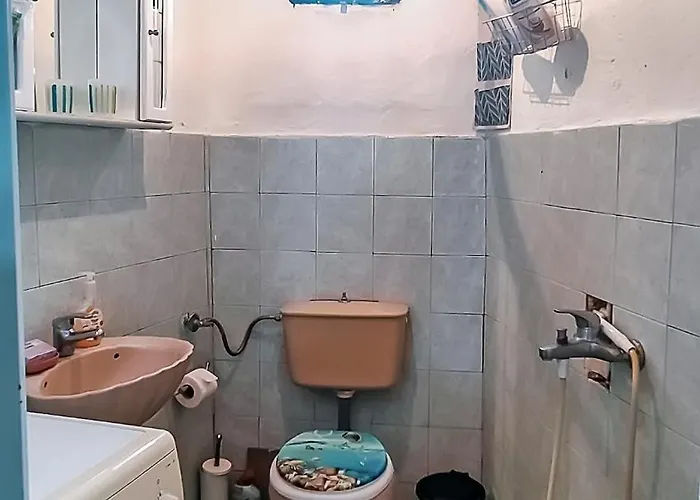 Nana House 1